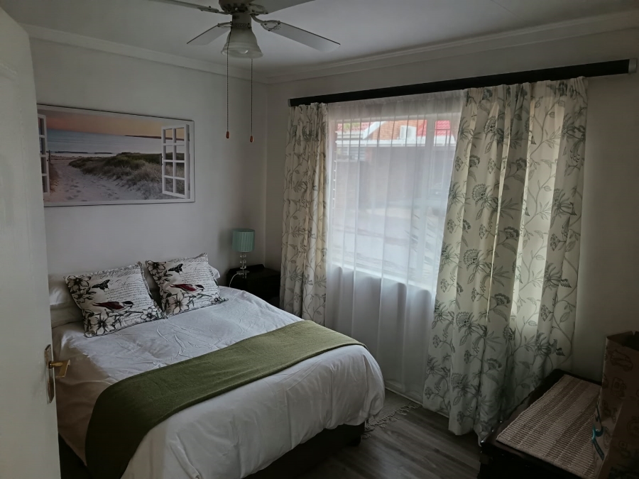 3 Bedroom Property for Sale in Langenhovenpark Free State